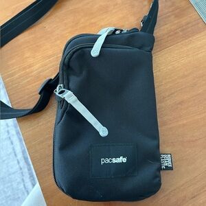 Pacsafe Go Tech Crossbody Bag